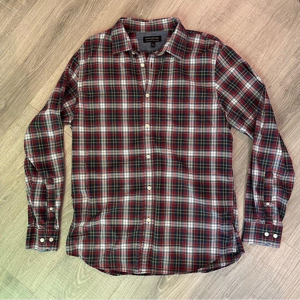Banana Republic Factory Men's Red and Green Plaid Shirt